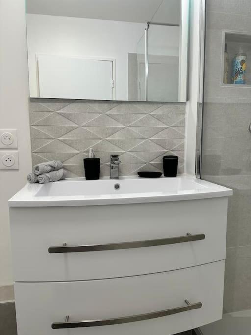 Bel Appartement A 25 Mn De Paris Сартрувил Екстериор снимка